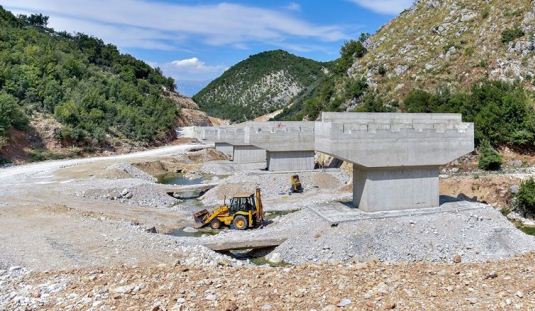 ARRSH vijon punen per Kardhiq -Delvine: Tirane-Sarande vetem 3 ore